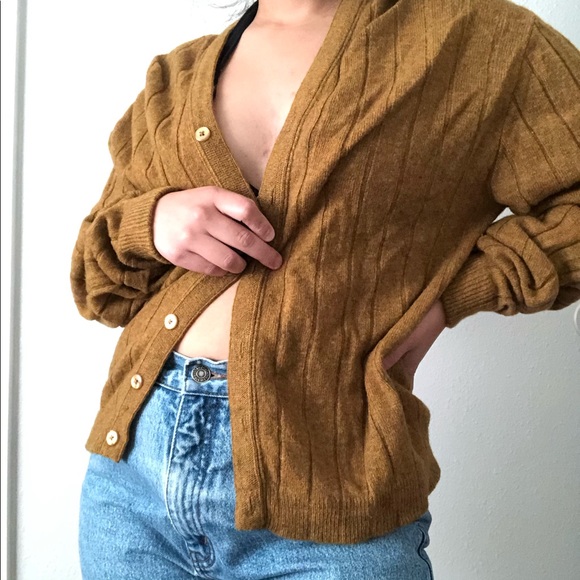 Vintage Pebble Beach of California Cardigan - Picture 2 of 9